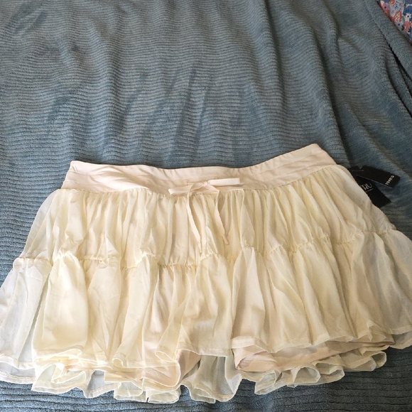 torrid Dresses & Skirts - Elegant Cream Ruffled Skirt